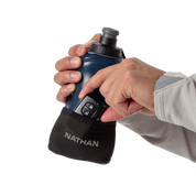 Botella de mano QuickSqueeze Lite - 18 oz Negra